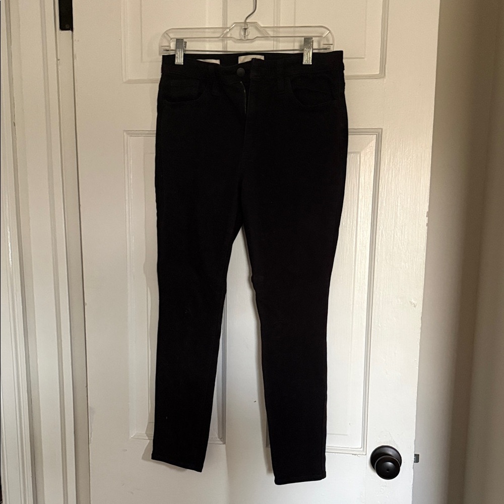 Universal Thread Black Skinny Jeans - Sleek Slim Fit